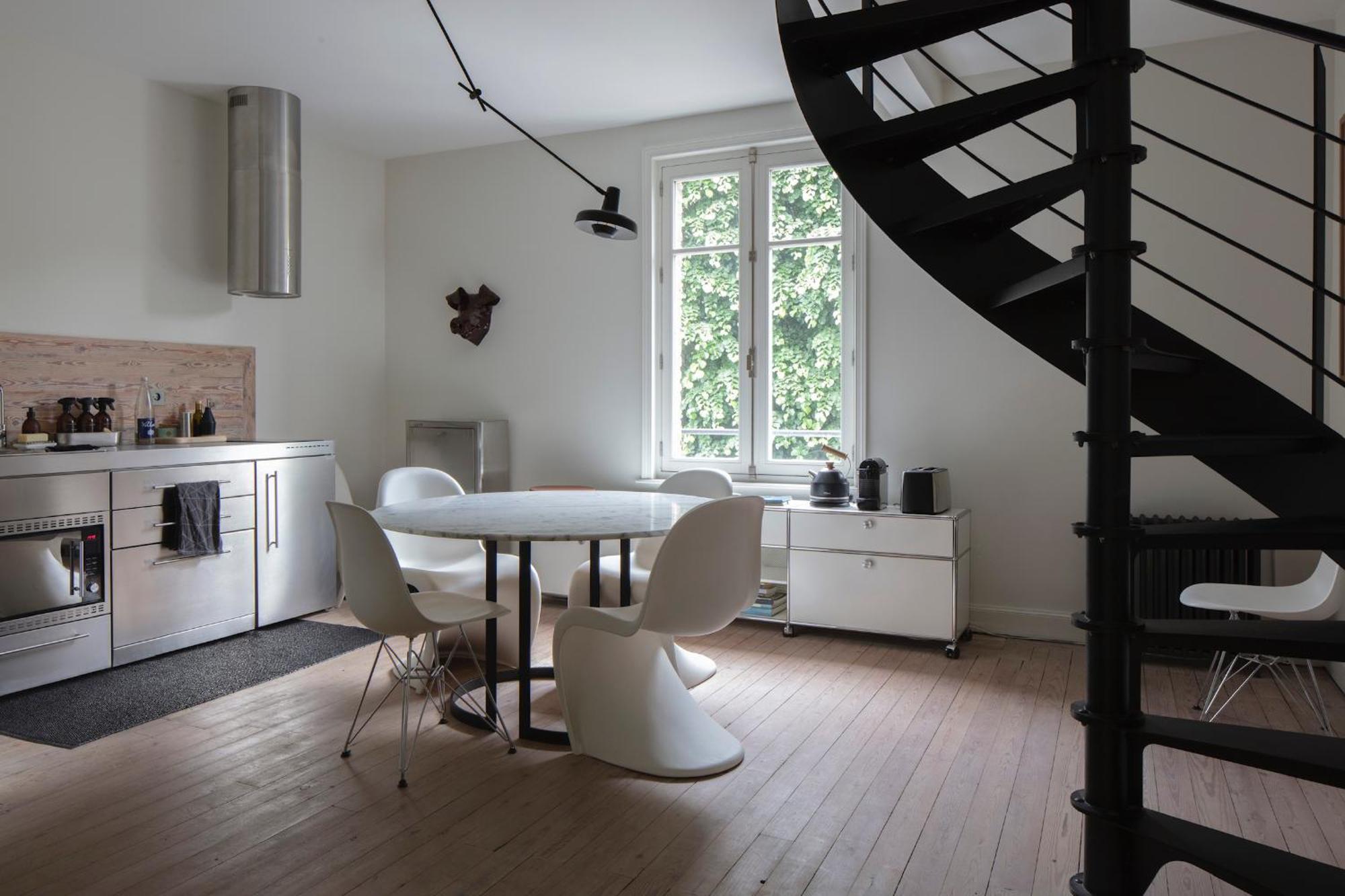 Sonneville Apartment